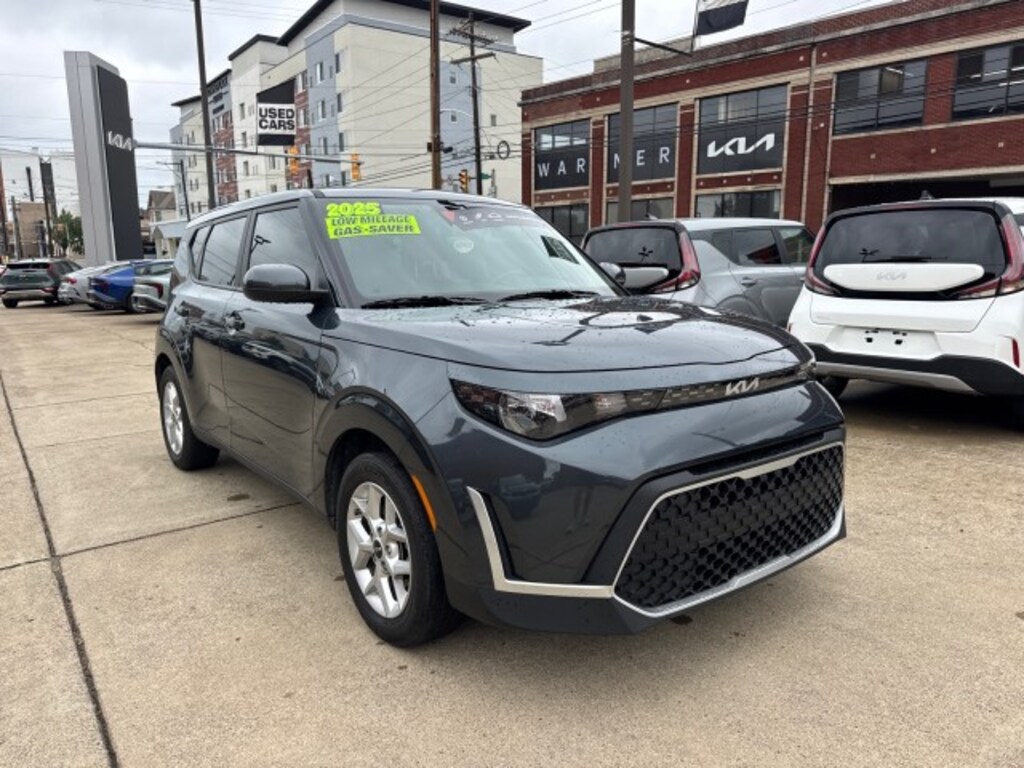 Certified 2025 Kia Soul LX Hatchback