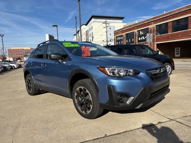 2022 Subaru Crosstrek Base's photo
