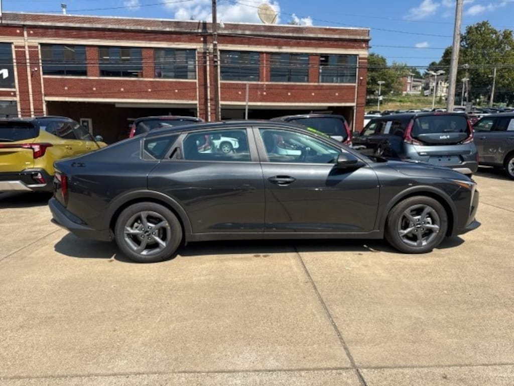 Certified 2025 Kia K4 LXS Sedan