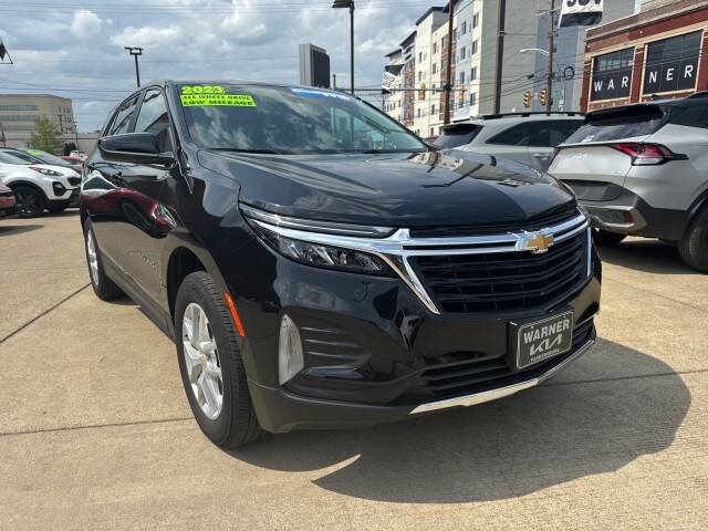 2023 Chevrolet Equinox photo 2