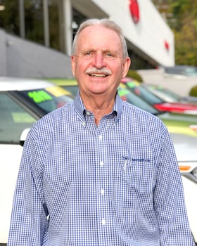 Staff member Randy Mollendick from 9833ae00a478