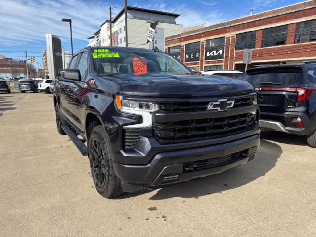 Used 2022 Chevrolet Silverado 1500 RST Truck Crew Cab