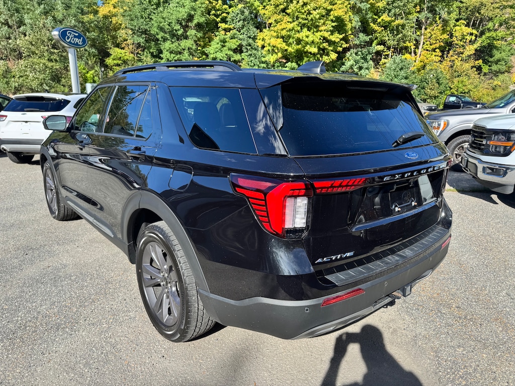 Used 2025 Ford Explorer Active SUV