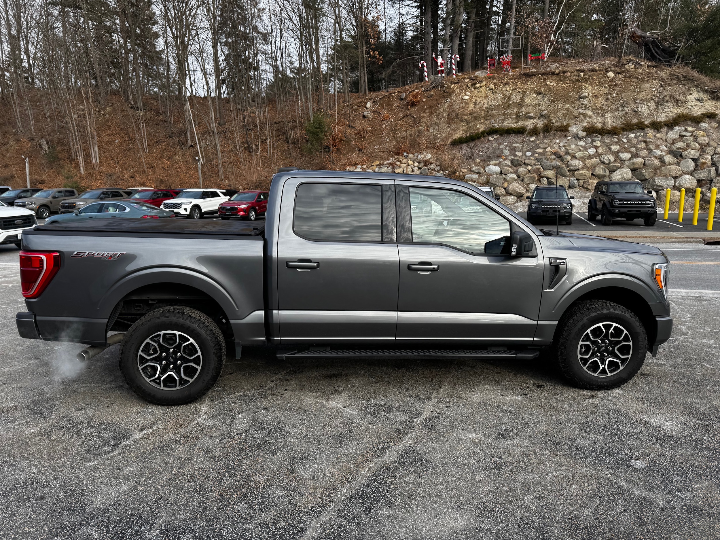 2022 Ford F-150 XLT's photo