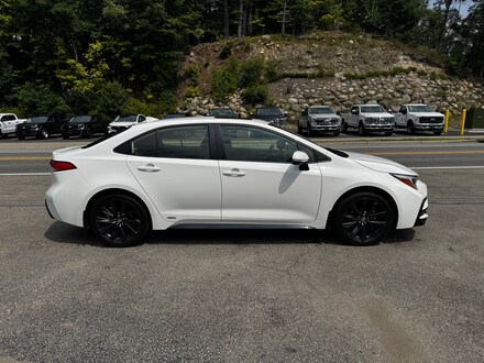 2025 Toyota Corolla Hybrid SE Sedan