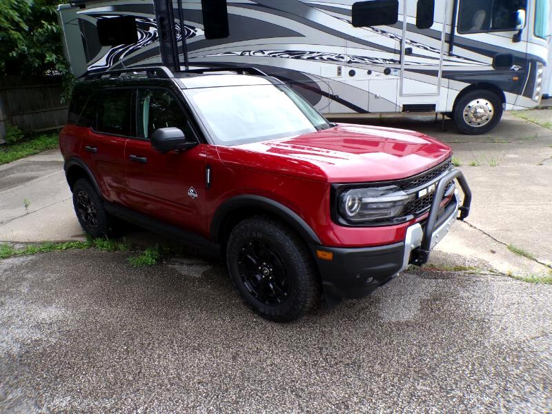2025 Ford Bronco Sport Outer Banks photo 2
