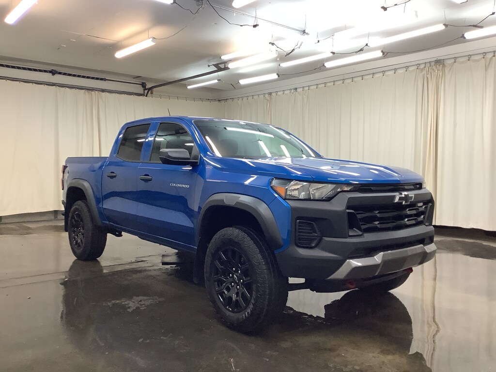 2023 Chevrolet Colorado Trail Boss photo 3