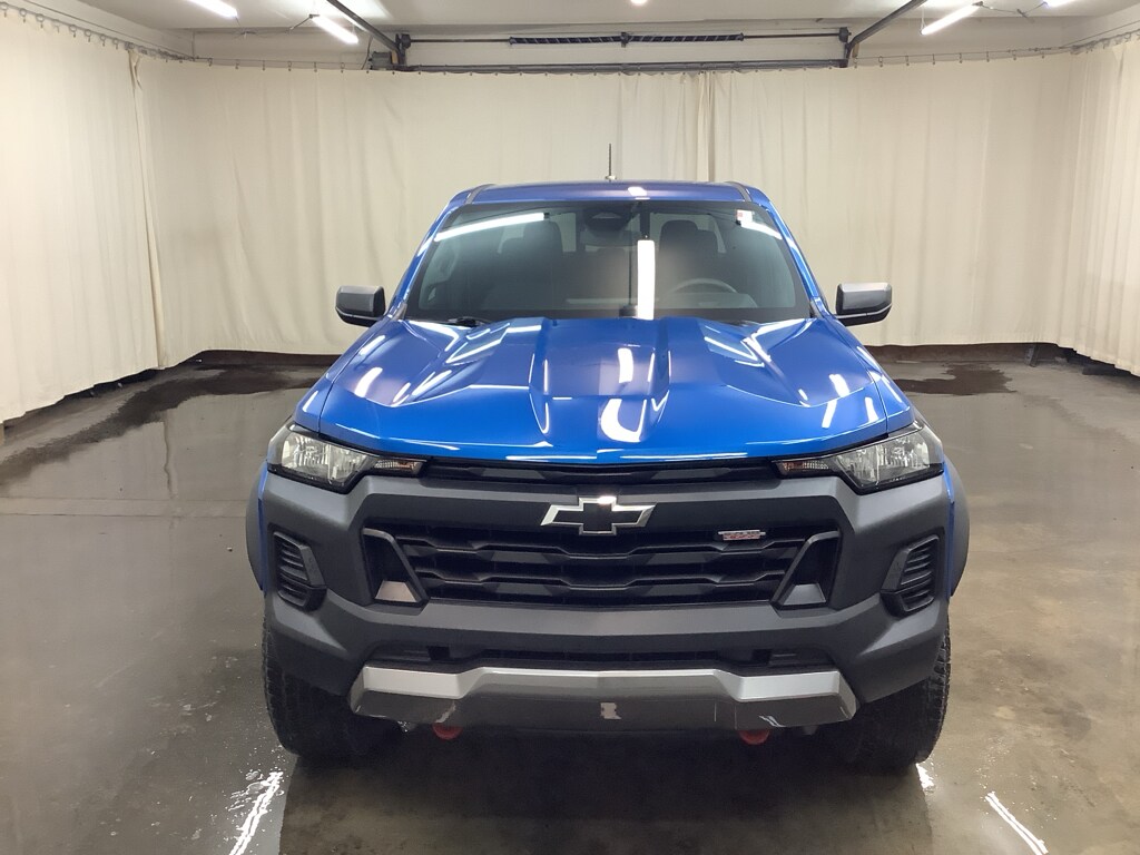 2023 Chevrolet Colorado Trail Boss photo 2