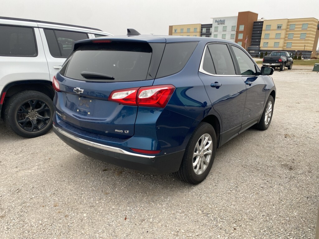 2021 Chevrolet Equinox LT photo 3