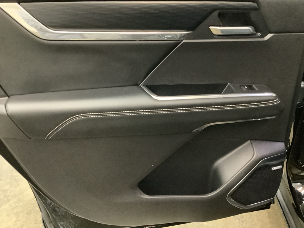 2025 GMC Acadia Elevation - Photo 23