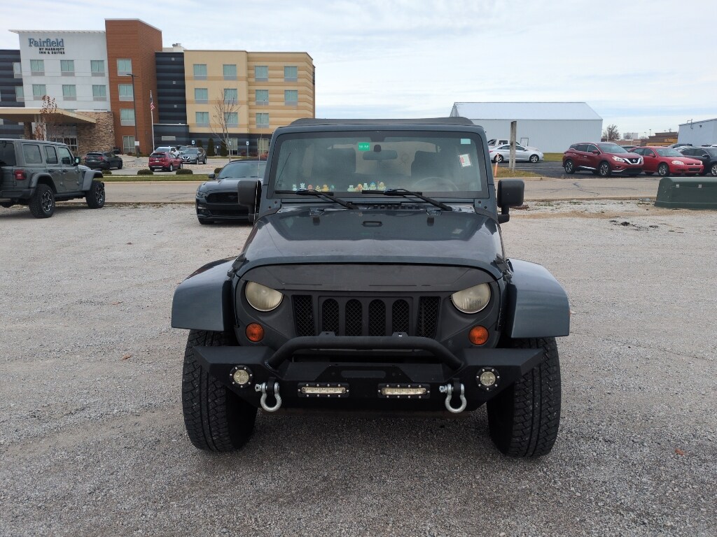2007 Jeep Wrangler Unlimited Sahara photo 2