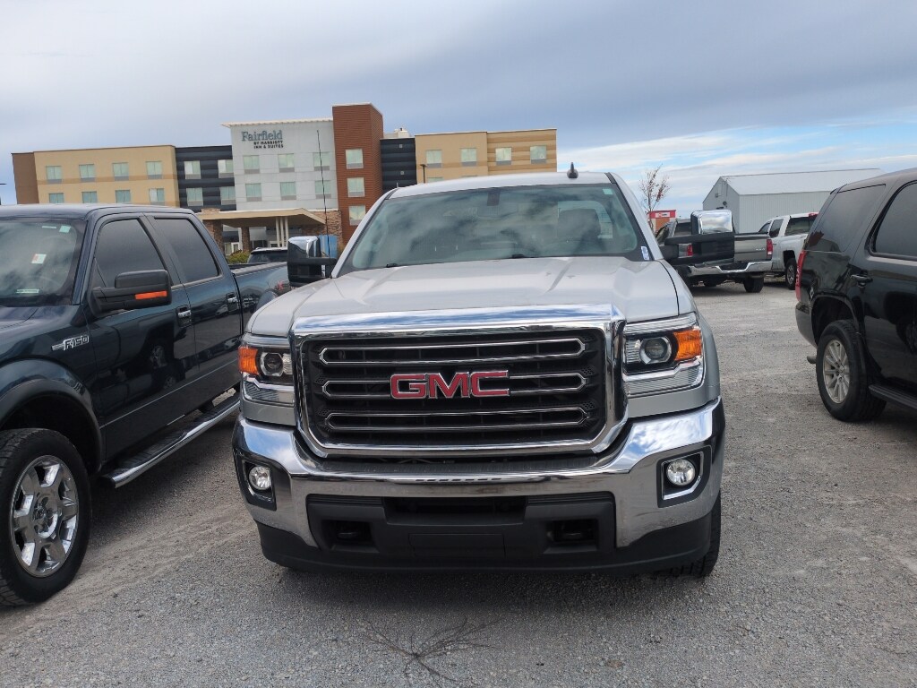 2015 Gmc Sierra 2500 HD SLE photo 2