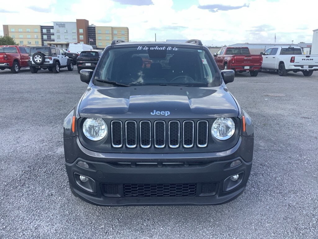 2018 Jeep Renegade Latitude North Edition photo 2
