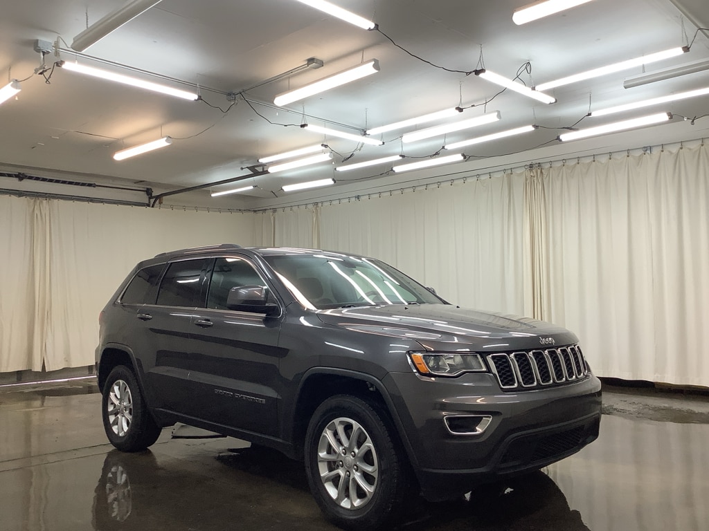Used 2021 Jeep Grand Cherokee Laredo E