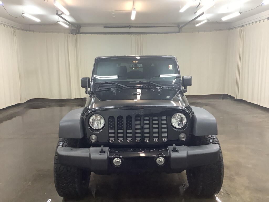 2017 Jeep Wrangler Willys Wheeler photo 2