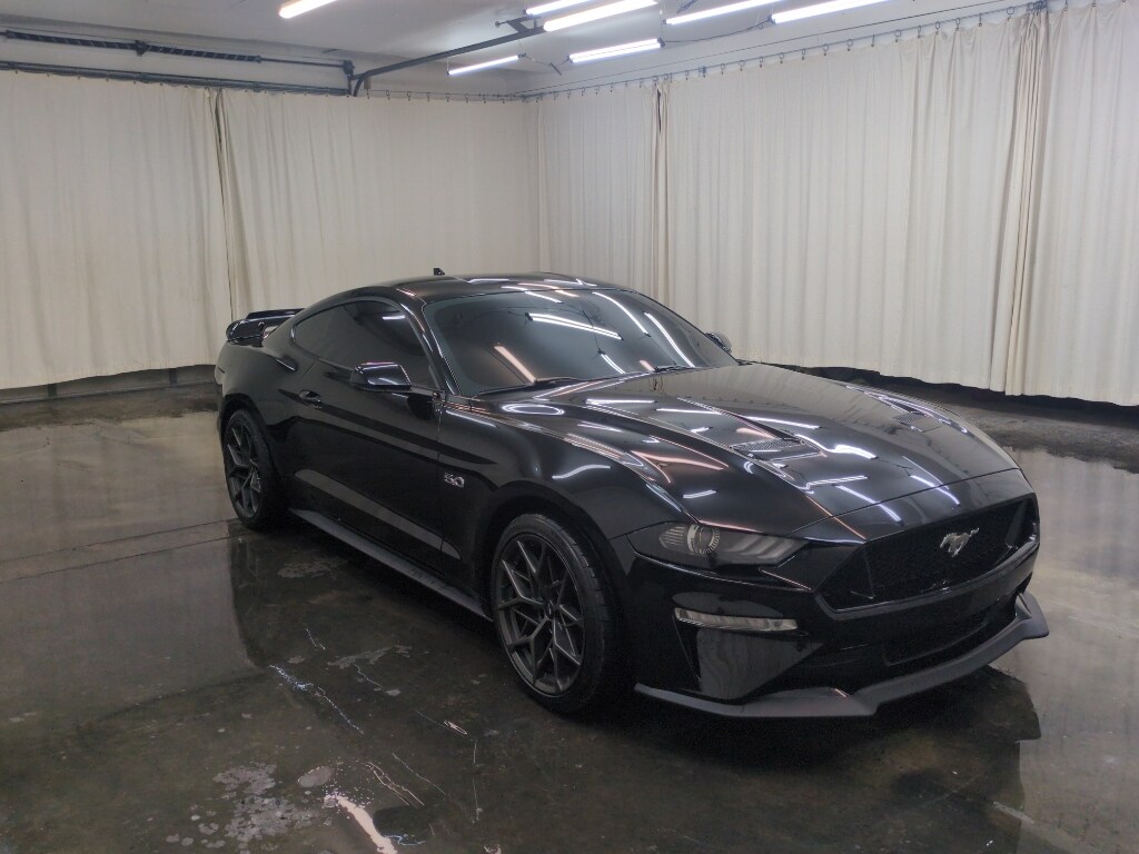 2020 Ford Mustang GT Premium photo 3