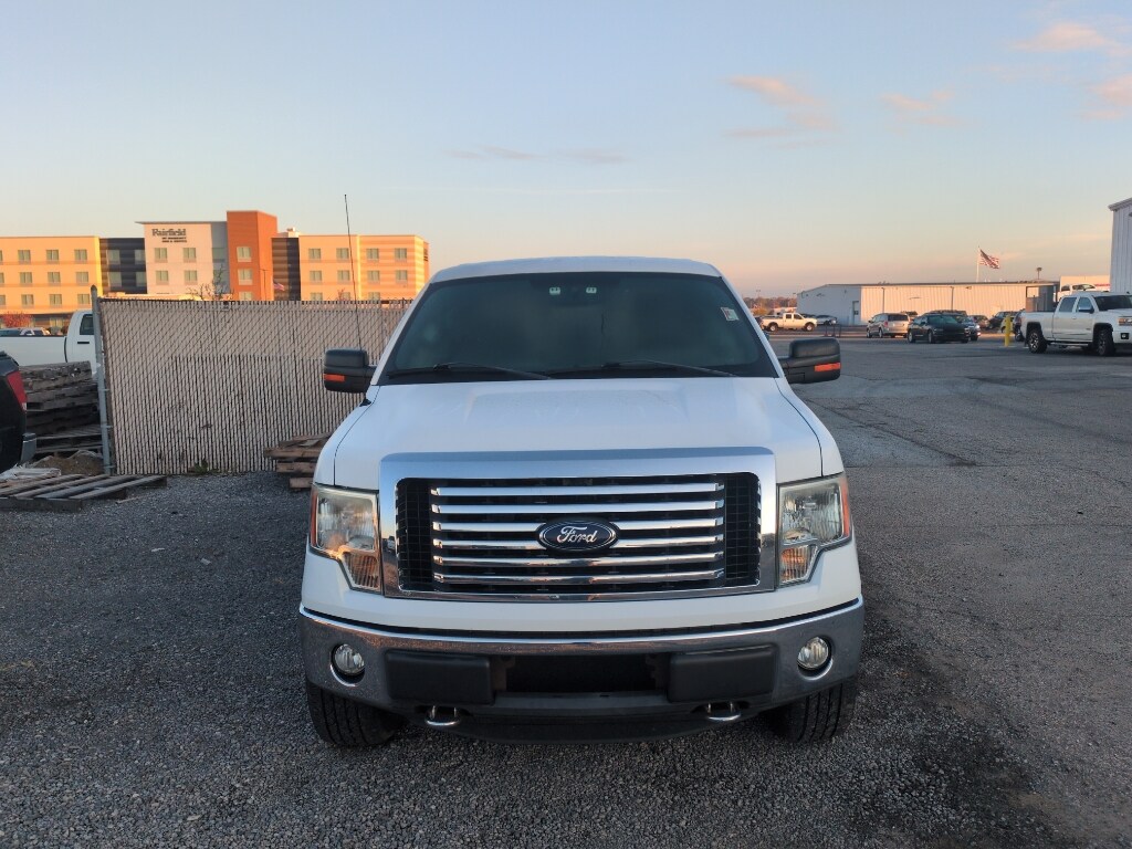 2012 Ford F-150 XLT photo 2