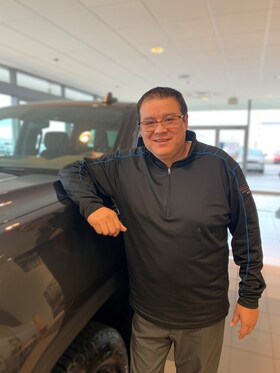 Staff member David Pena from ID_e26c63ac3811