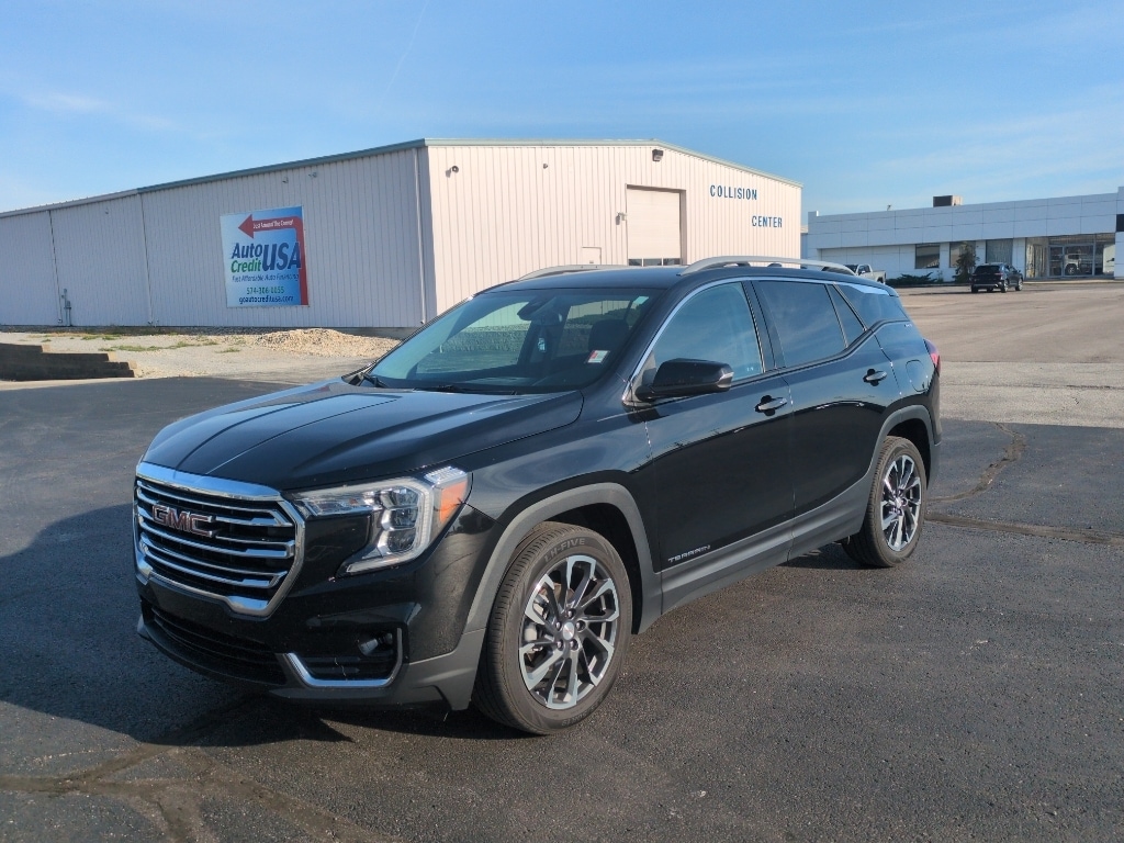 2024 GMC Terrain SLT FWD's photo