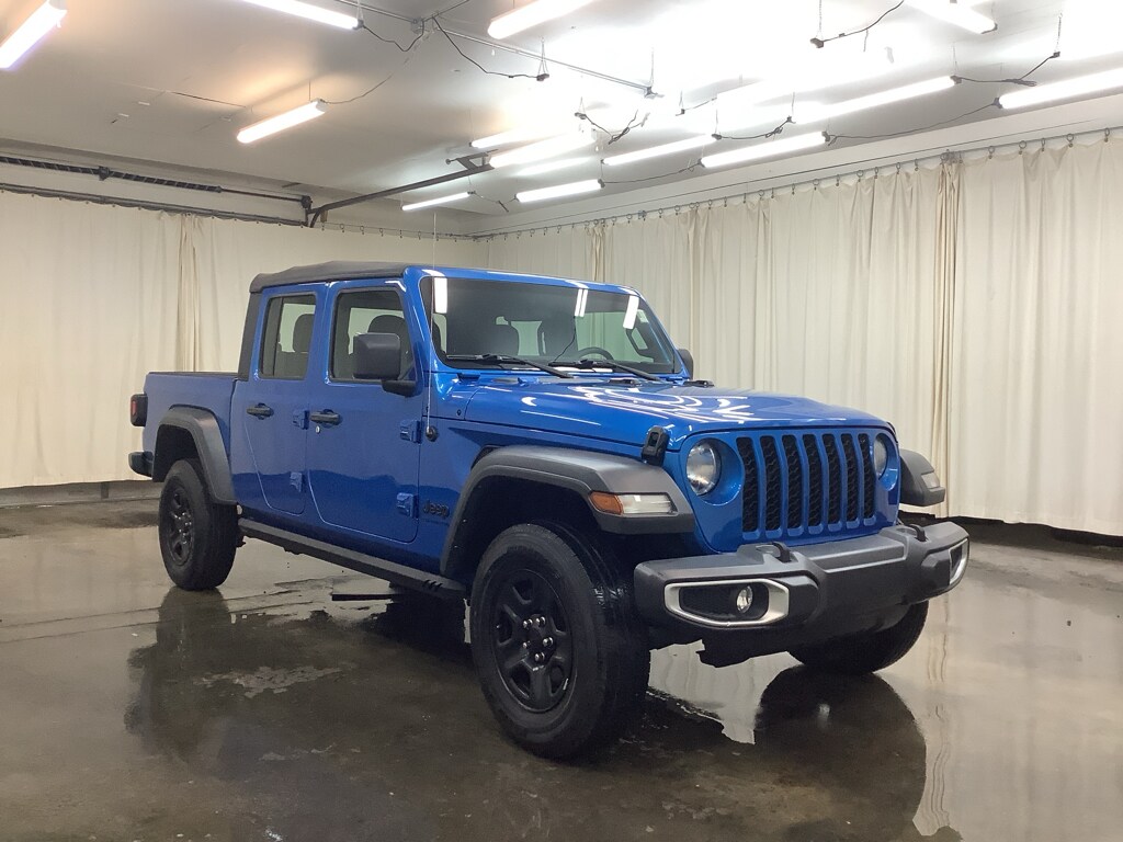 2023 Jeep Gladiator Sport photo 3