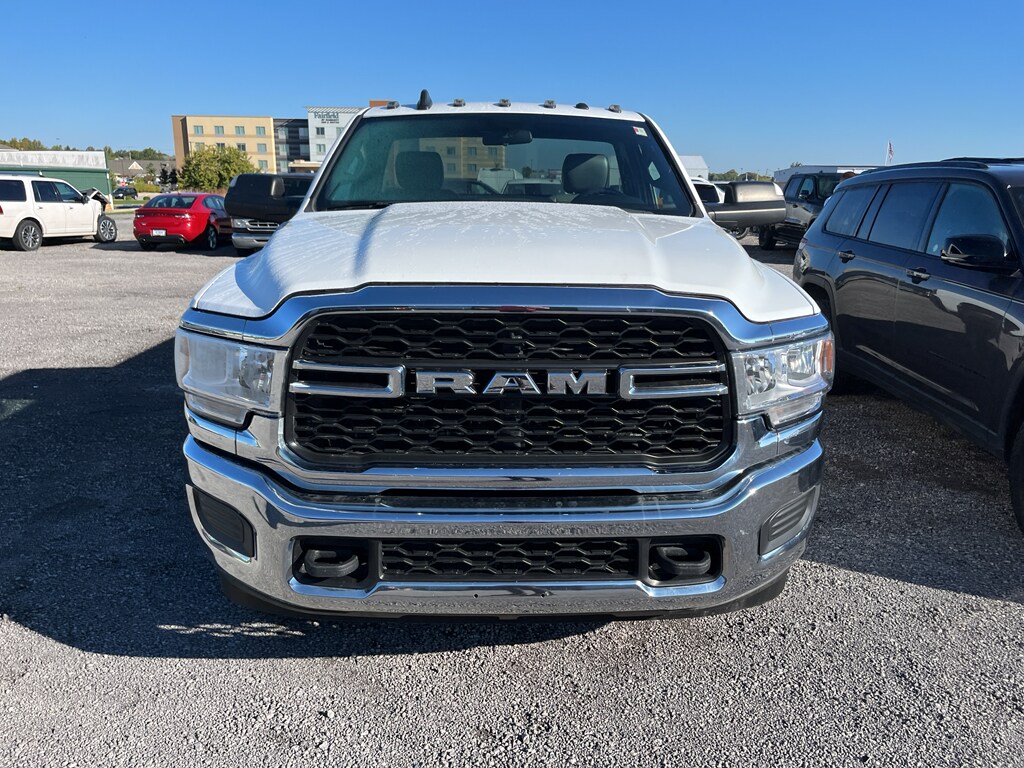 2022 Ram 2500 Tradesman photo 2