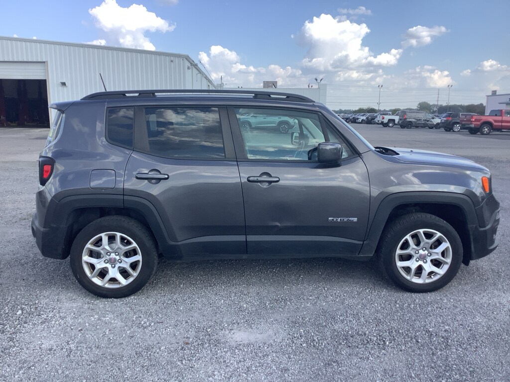 2018 Jeep Renegade Latitude North Edition photo 3