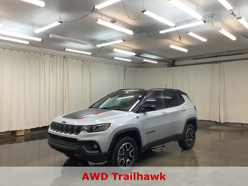 Used 2025 Jeep Compass Trailhawk