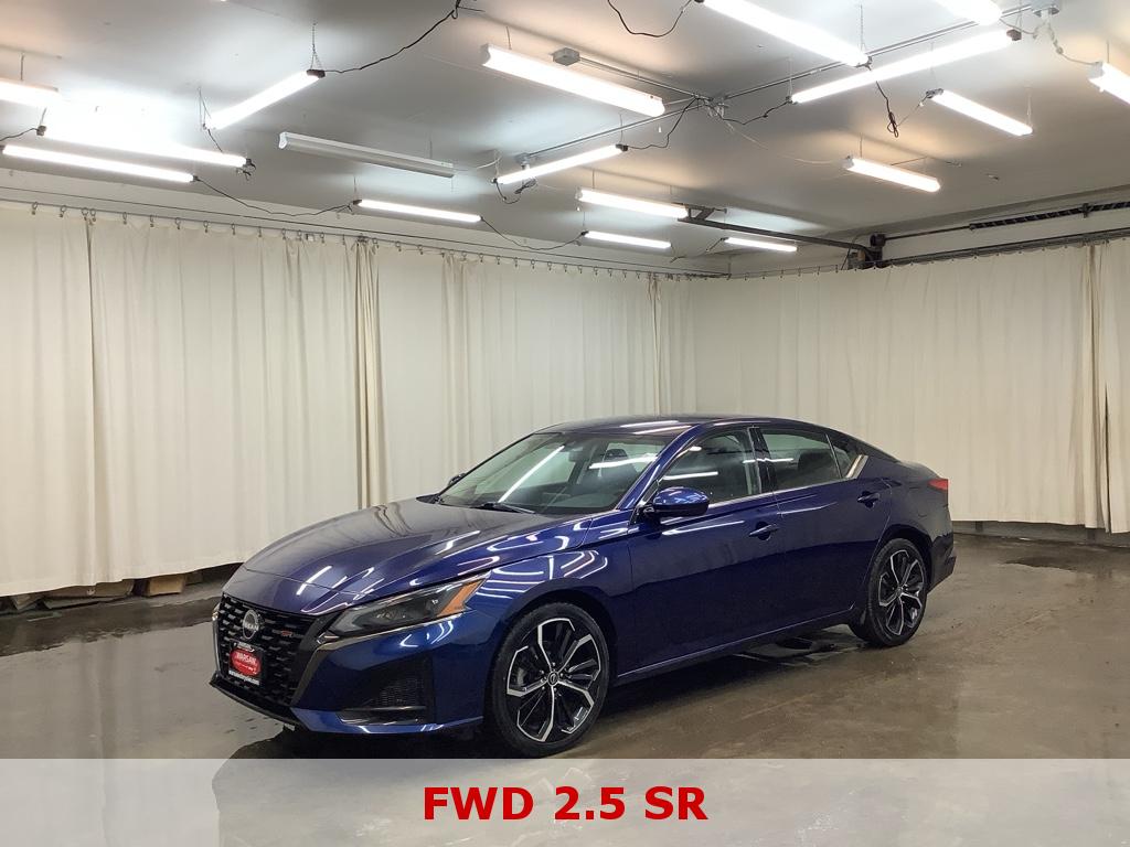 2024 Nissan Altima SR