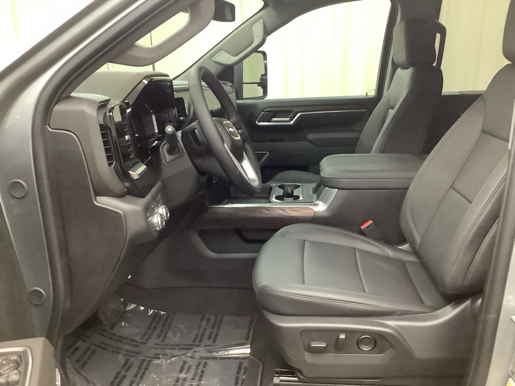 2026 GMC Sierra 2500HD SLT - Photo 16