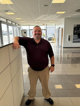 Staff member Thomas Roberts III from ID_e26c63ac3811