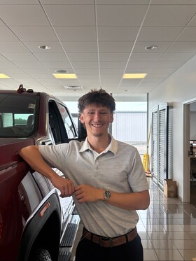 Staff member Cohen from ID_e26c63ac3811