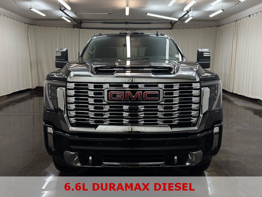 2025 Gmc Sierra 2500 HD Denali photo 2