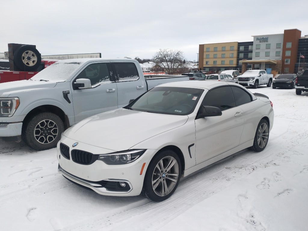 2018 BMW 4 Series 440i's photo