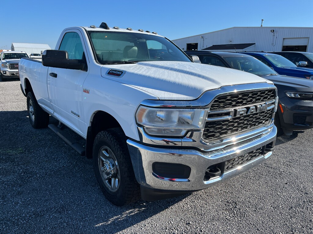 2022 Ram 2500 Tradesman photo 3