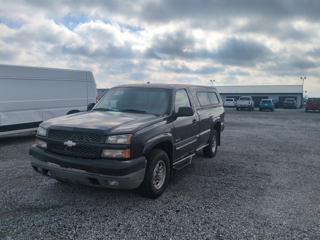 2004 Chevrolet Silverado 2500HD LS's photo