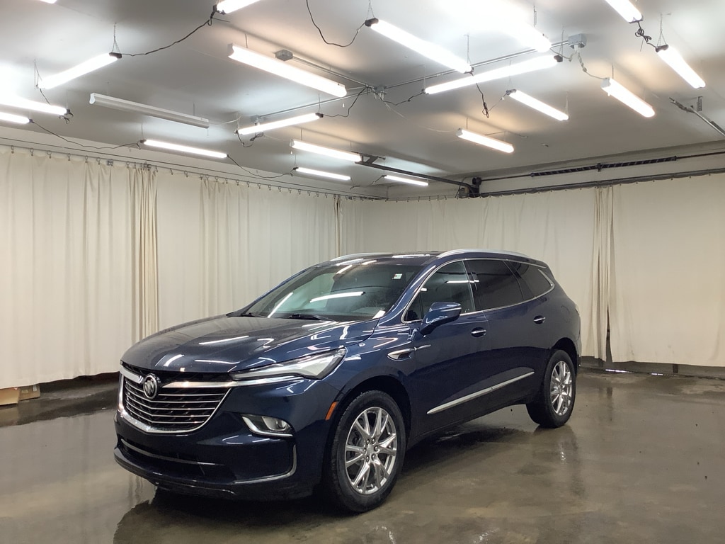 2022 Buick Enclave Essence