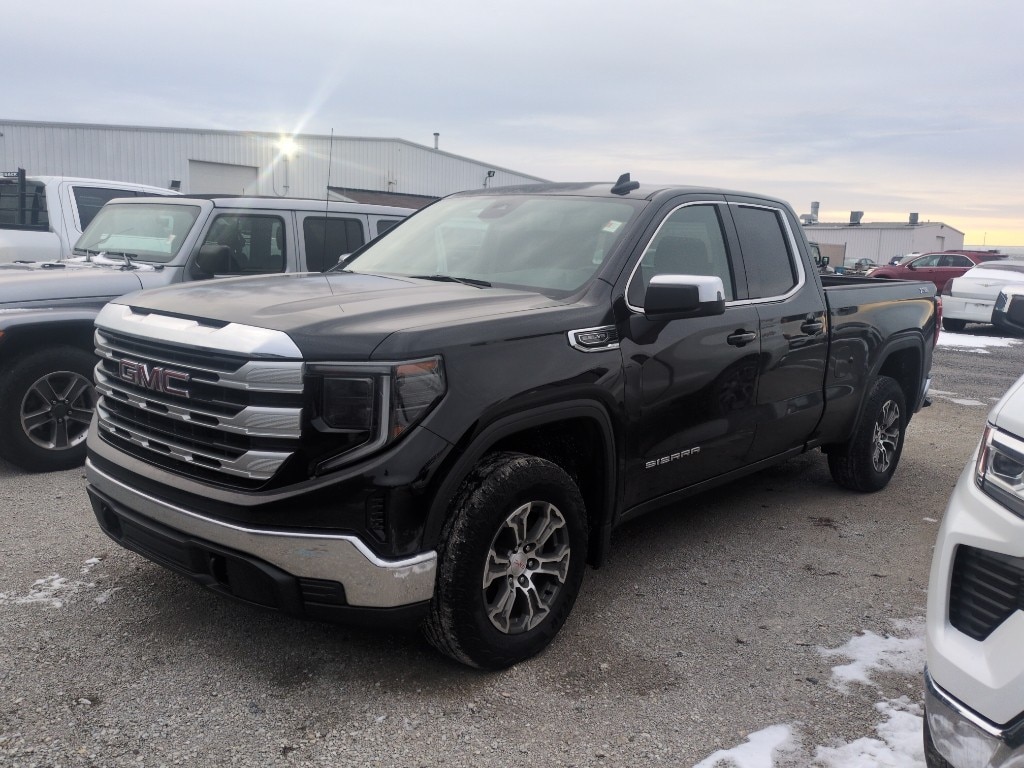 2024 GMC Sierra SLE's photo