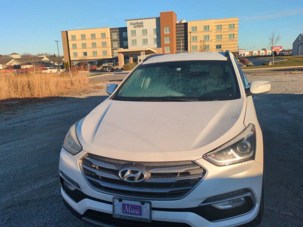 2018 Hyundai Santa Fe Sport photo 2