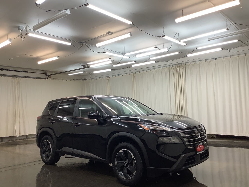 Used 2024 Nissan Rogue SV