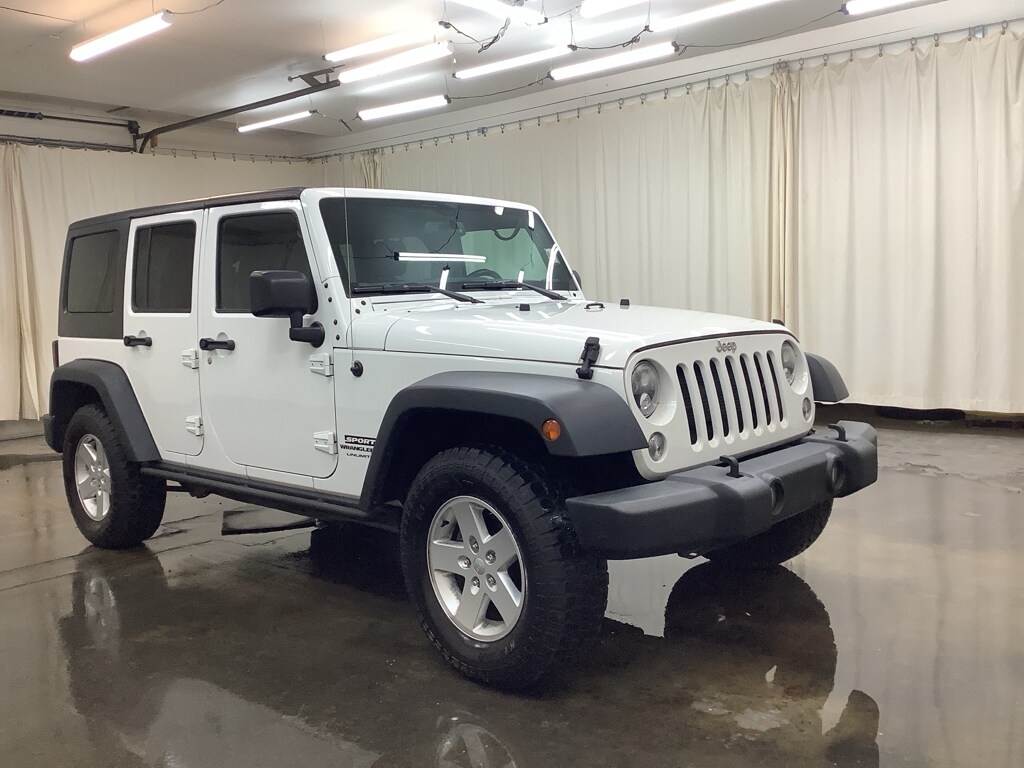 2018 Jeep Wrangler Unlimited Sport S photo 3