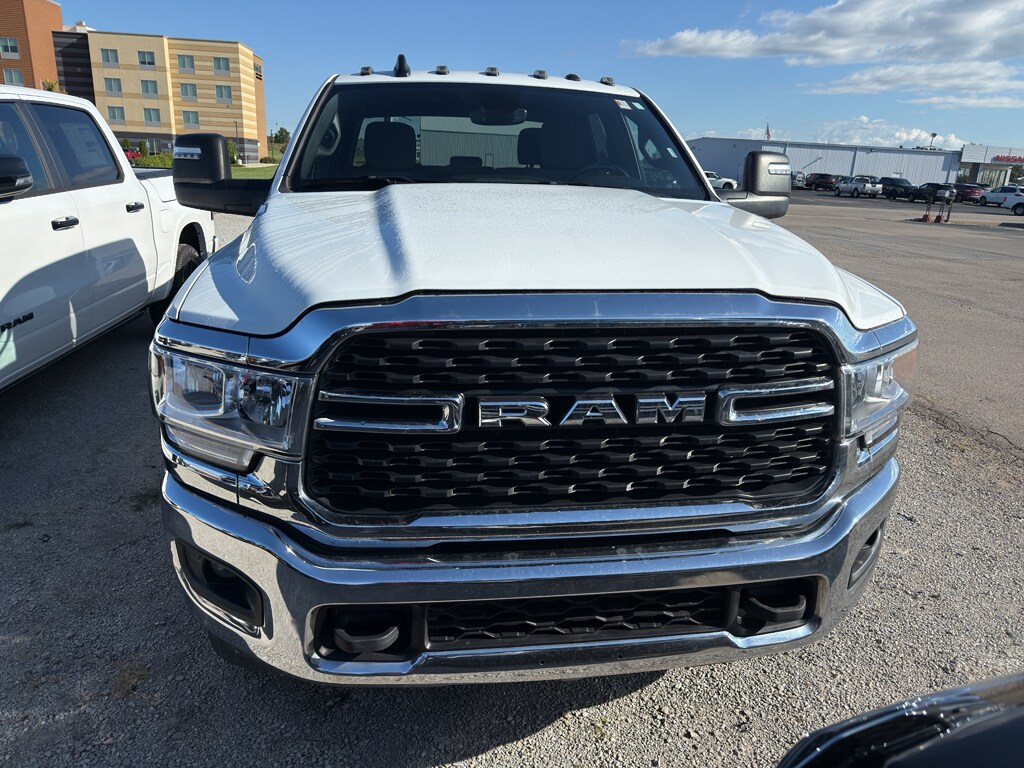2024 Ram 3500 Big Horn photo 2