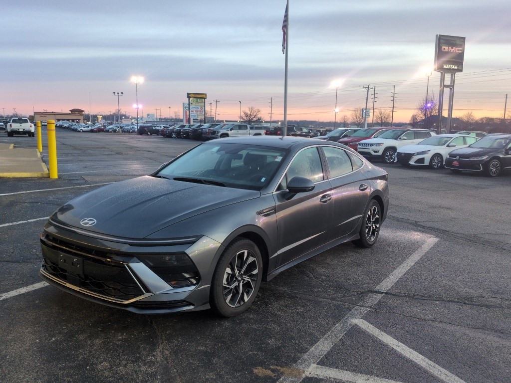 2025 Hyundai Sonata SEL's photo