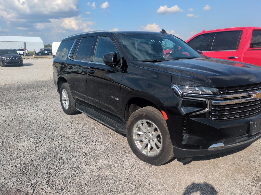 2024 Chevrolet Tahoe LT photo 2