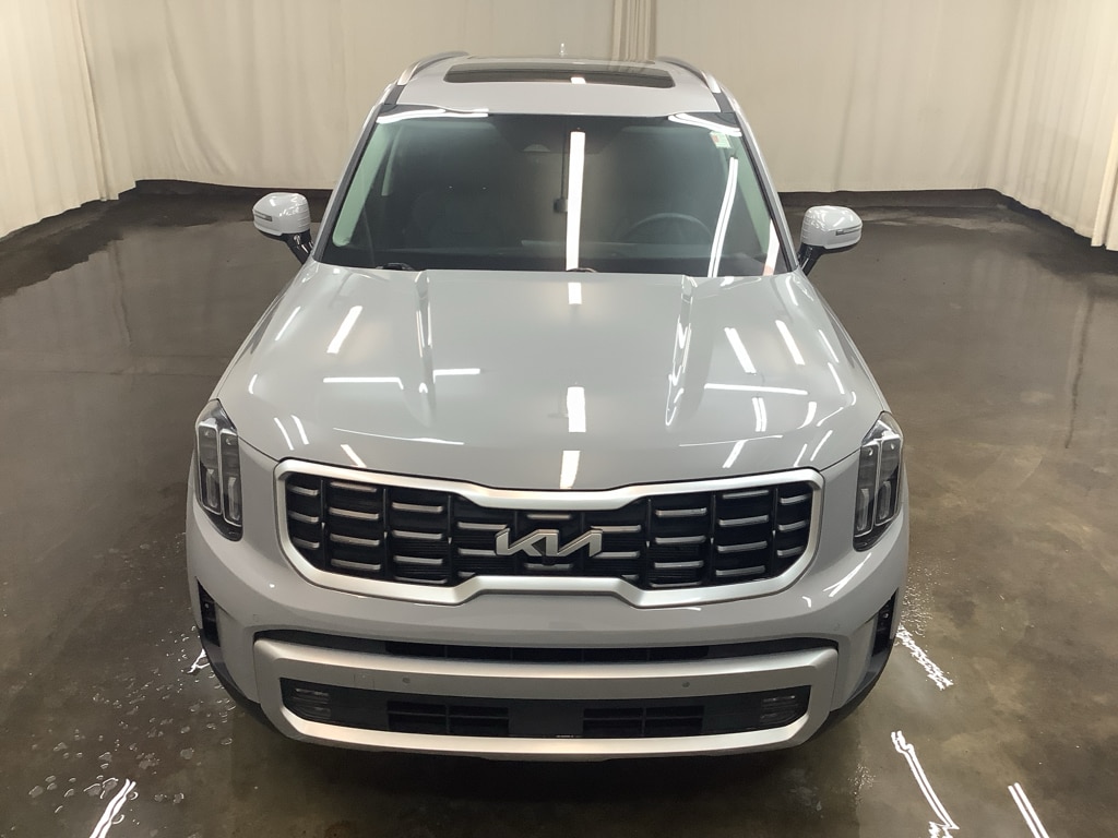 Used 2025 Kia Telluride SX