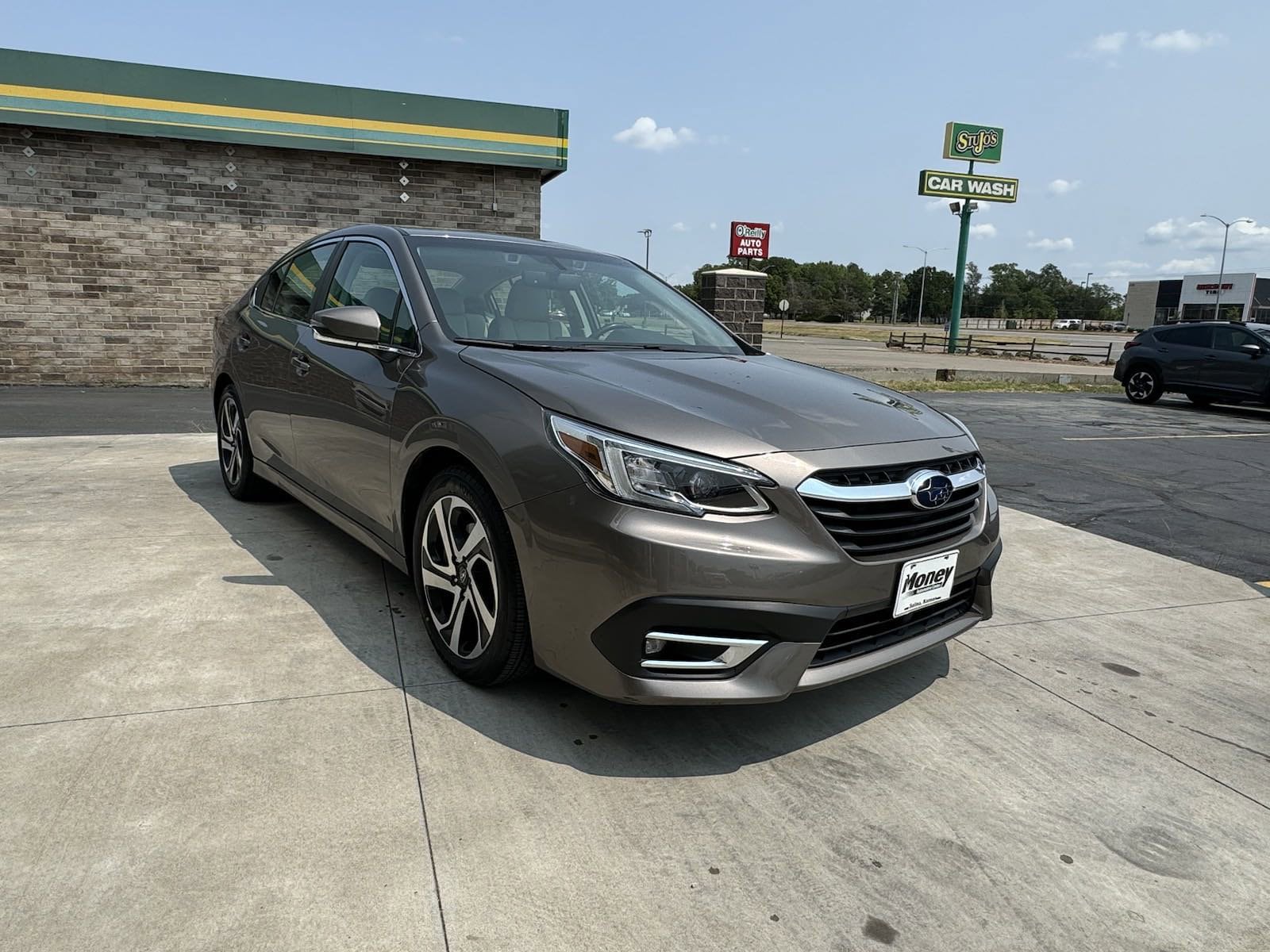 Used 2022 Subaru Legacy Limited with VIN 4S3BWAN63N3008710 for sale in Salina, KS