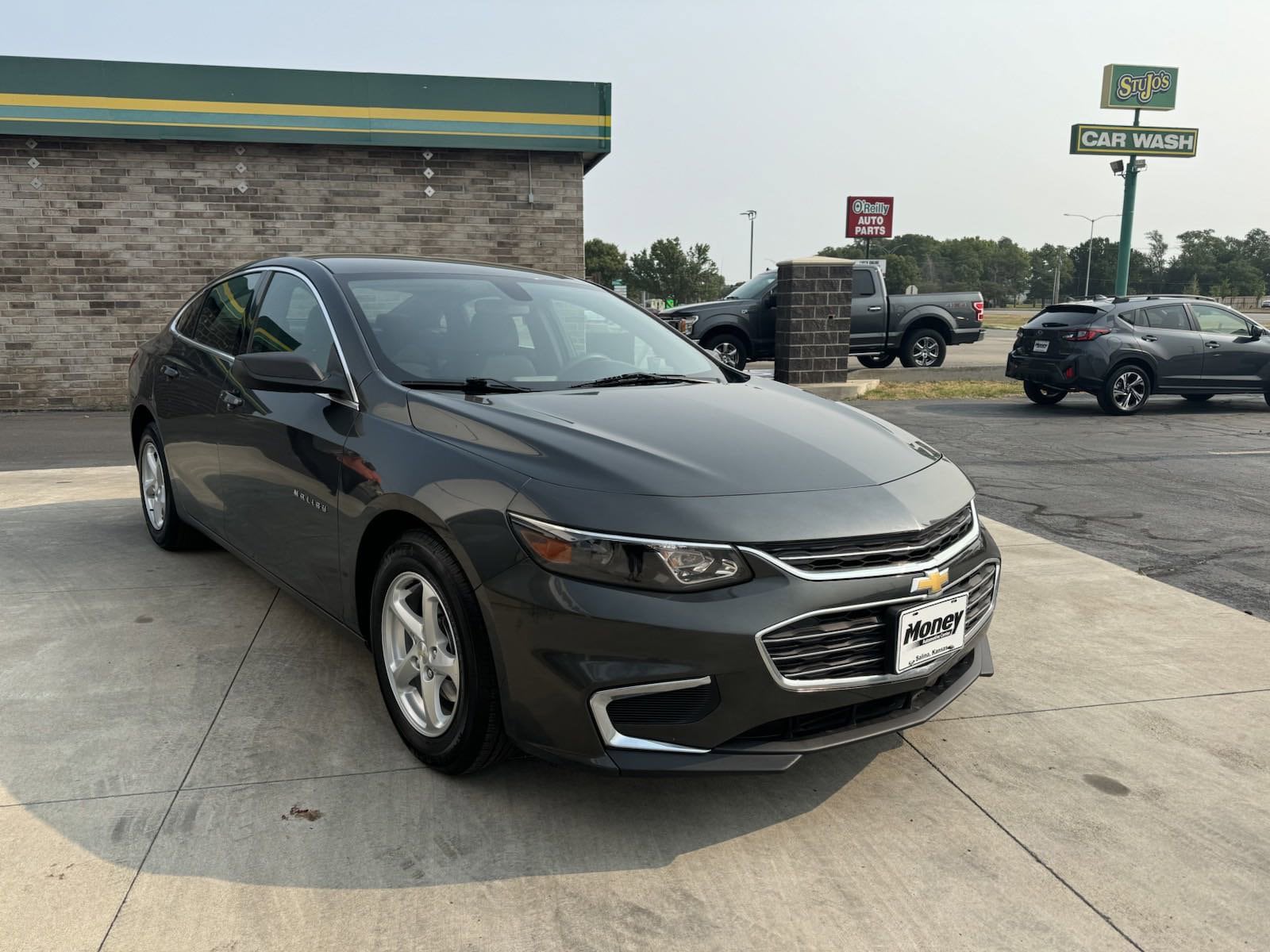 Used 2018 Chevrolet Malibu 1FL with VIN 1G1ZC5ST7JF201193 for sale in Salina, KS