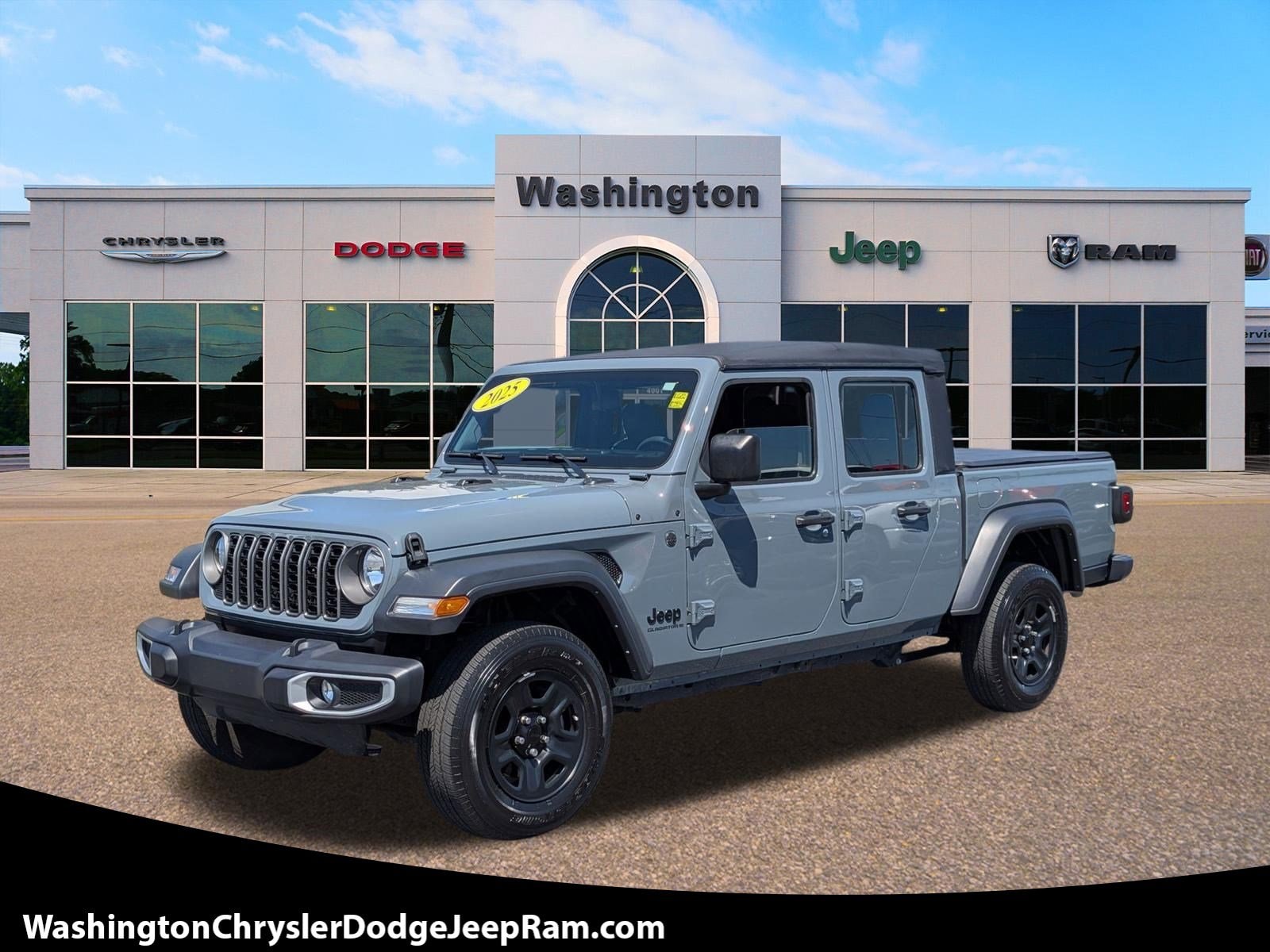 2025 Jeep Gladiator Sport Auto's photo