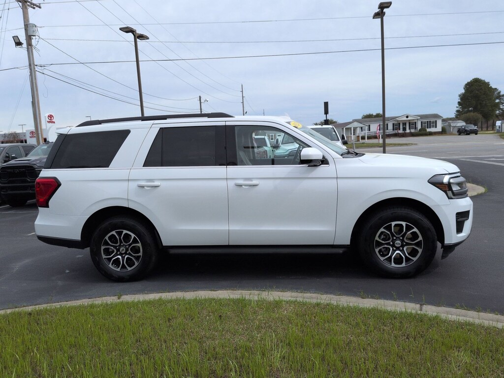 Used 2024 Ford Expedition XLT SUV