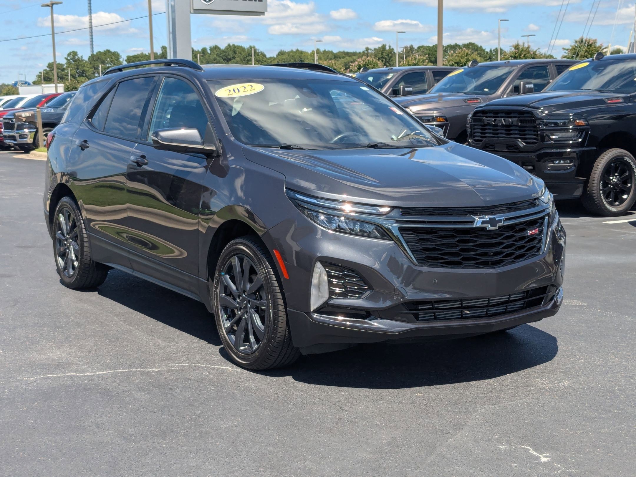 2022 Chevrolet Equinox RS photo 3