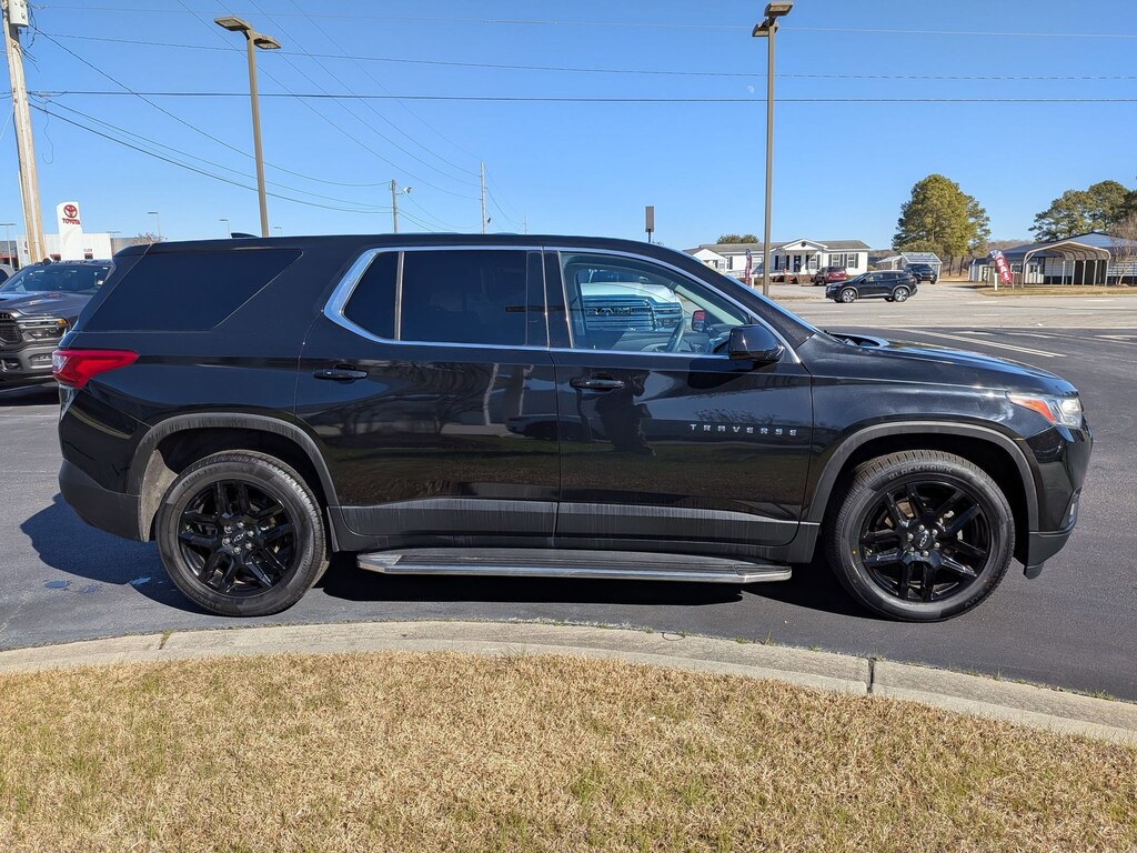 Used 2020 Chevrolet Traverse LS w/1LS SUV